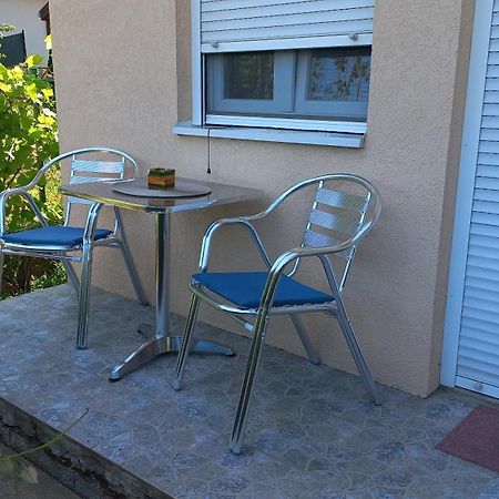 Airport Apartment T&T Surčin Εξωτερικό φωτογραφία