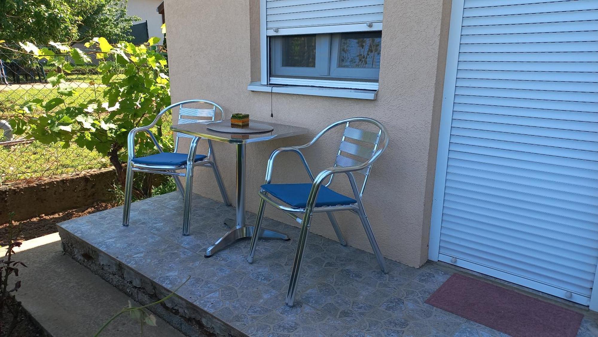 Airport Apartment T&T Surčin Εξωτερικό φωτογραφία
